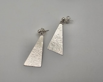 Geometric Hammered Textured Dangle Earrings in Sterling Silver, Signed J. Eberhard, Modernist Earrings, Vintage Estate Jewelry, w#4004