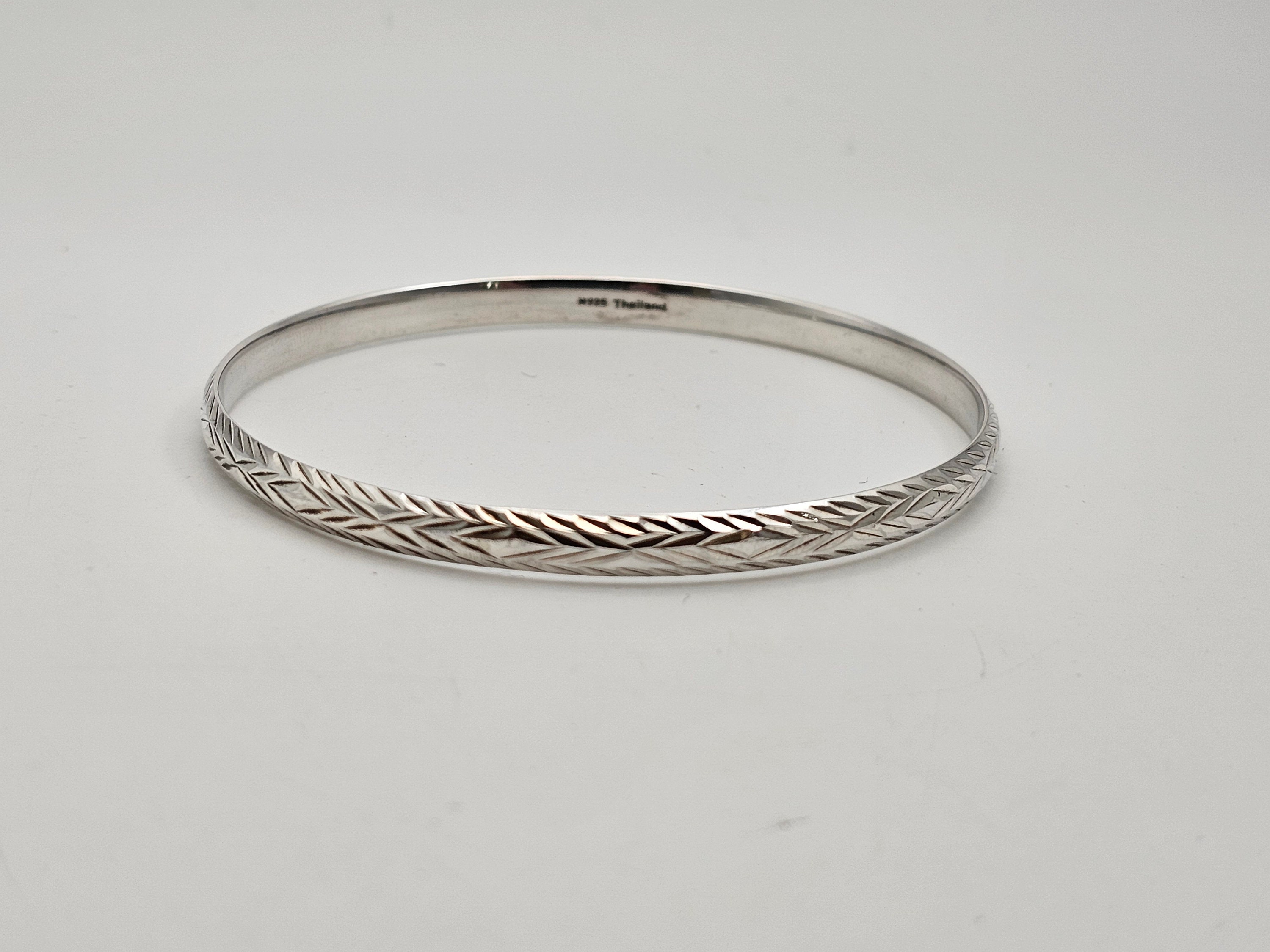 Vintage 925 Silver Diamond Cut Bangle Bracelet, Estate Jewelry, W577 - Etsy Vintage 925 Silver Diamond Cut Bangle Bracelet, Estate Jewelry, W577 - Etsy