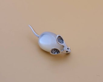 Tiny Mother of Pearl Mouse Pin, 925 Silver, MOP Pin, Mouse Jewelry, Vintage Pin, Estate Jewelry, Gift for Her, Item w#194