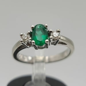 Vintage 14k White Gold Emerald Diamond Ring, 0.27ct. Emerald Gemstone, 0.25 CTW Diamonds, Estate Jewelry, Size 8, Appraised, w#3115