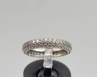 Bling Jewelry Personalizza Coppie Canale Set Crystal Eternity Band Anello per Donna Uomo Teen Argento tonico Acciaio Inossidabile Nascita Mese Colori 6MM Taglie 5-12 Bling Jewelry Personalizza Coppie Canale Set Crystal Eternity Band Anello per Donna Uomo Teen Argento tonico Acciaio Inossidabile Nascita Mese Colori 6MM Taglie 5-12