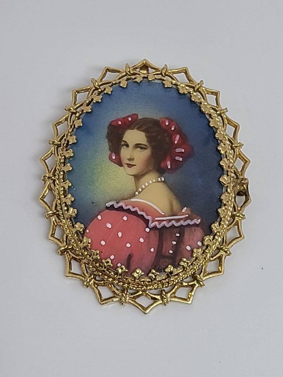 Hand-Painted Portrait of a Lady Cameo, 14kt Gold,… - image 3