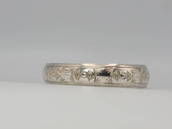 Substantial Vintage Native American Navajo Gilbert Turquoise Sterling Silver Bracelet Substantial Vintage Native American Navajo Gilbert Turquoise Sterling Silver Bracelet