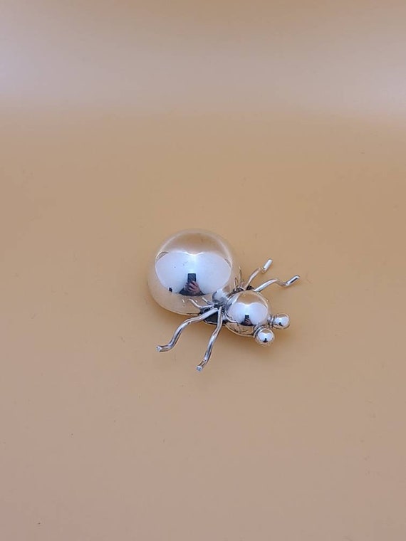 Large Faux Pearl Spider Brooch – ACLASSICPARADISE