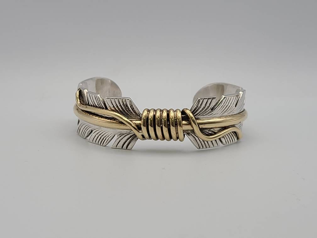 Wire Wrap Feather Cuff Bracelet, 925 Silver, 12k GF, Artisan Signed M. Thomas Jr. Native American Vintage Estate Jewelry, W2958 - Etsy Wire Wrap Feather Cuff Bracelet, 925 Silver, 12k GF, Artisan Signed M. Thomas Jr. Native American Vintage Estate Jewelry, W2958 - Etsy