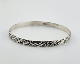 Vintage Danecraft Patterned Bangle Bracelet: 925 Sterling Silver