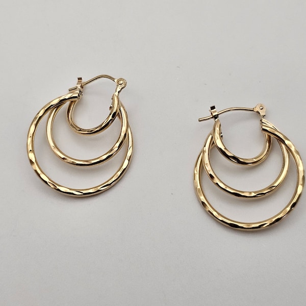 Diamond Cut Triple Hoop Earrings in 14kt Yellow Gold, Medium Sized Hoops, Vintage Estate Jewelry, W#3133