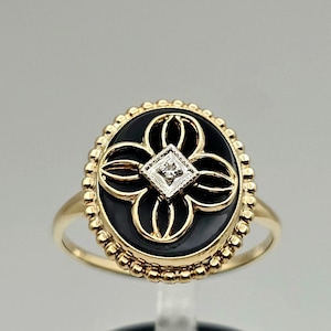 10k Yellow Gold Black Onyx and Diamond Ring, Size 8.5, Vintage Estate Jewelry, w#407