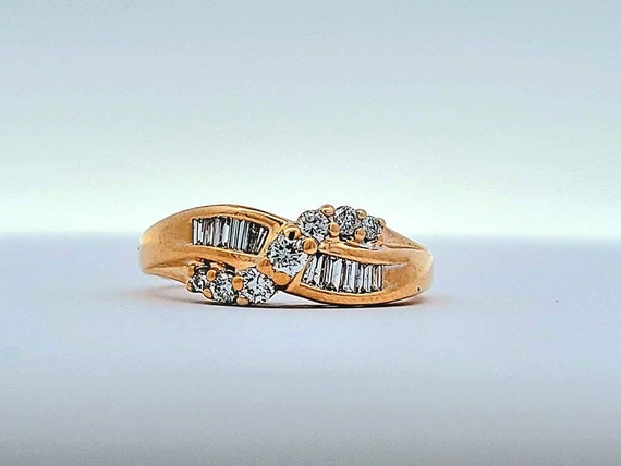 Vintage Diamond Band in 14kt Yellow Gold, Round a… - image 3