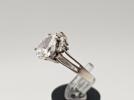 Vintage Pear Cut Cubic Zirconia Ring: 925 Sterlin… - image 6