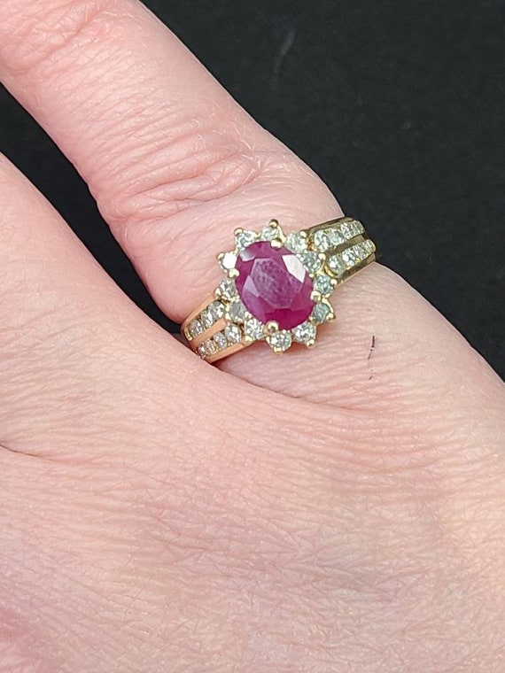 Bague rubis et diamant en or jaune 14 kt rubis taille ovale 1 20 CTW diamants 0 62 CTW bijoux de domaine vintage taille 6 5 w 3011 Etsy Canada
