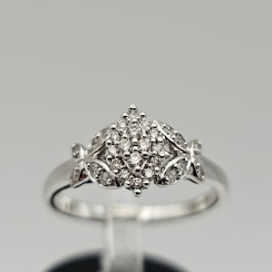Diamond Cluster Ring in 14k White Gold, 0.25 CTW Diamonds, Color H-I, Clarity SI, Vintage Estate Jewelry, Size 7, Appraised, w#955