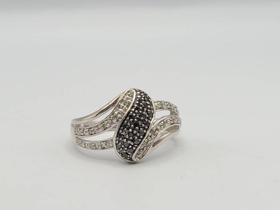 Black and White Diamond Twist Ring in 10kt, White… - image 2