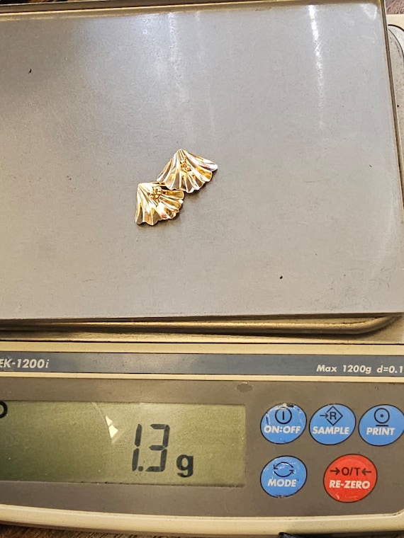 Sculpted Fan Earrings in 14kt Gold, Ruffled Gold … - image 9