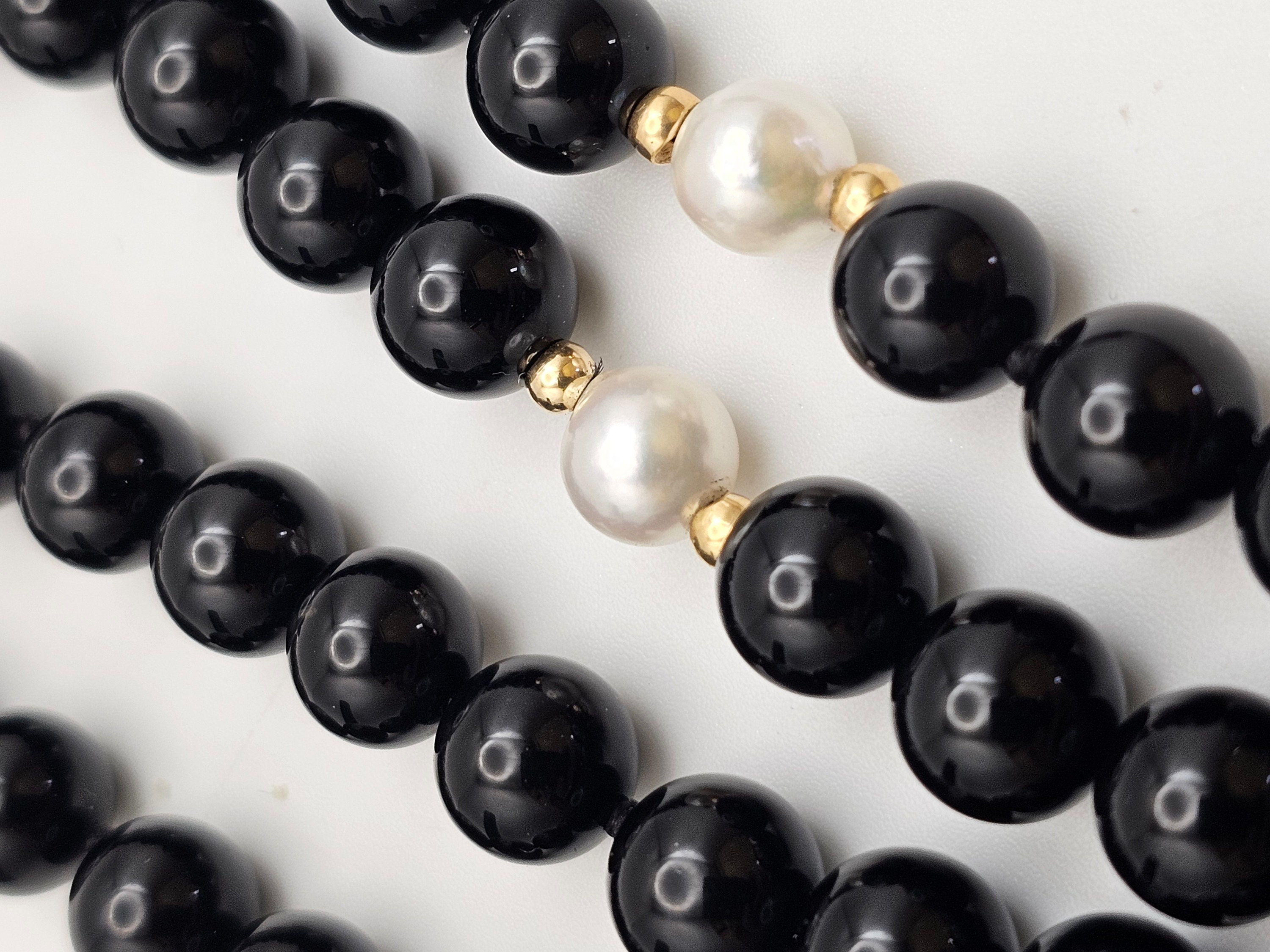 ネックレス・ペンダント EVERYDAY PEARLS WITH BLACK ONYX Vintage 14k Yellow Gold Beaded Black Onyx Pearl Necklace