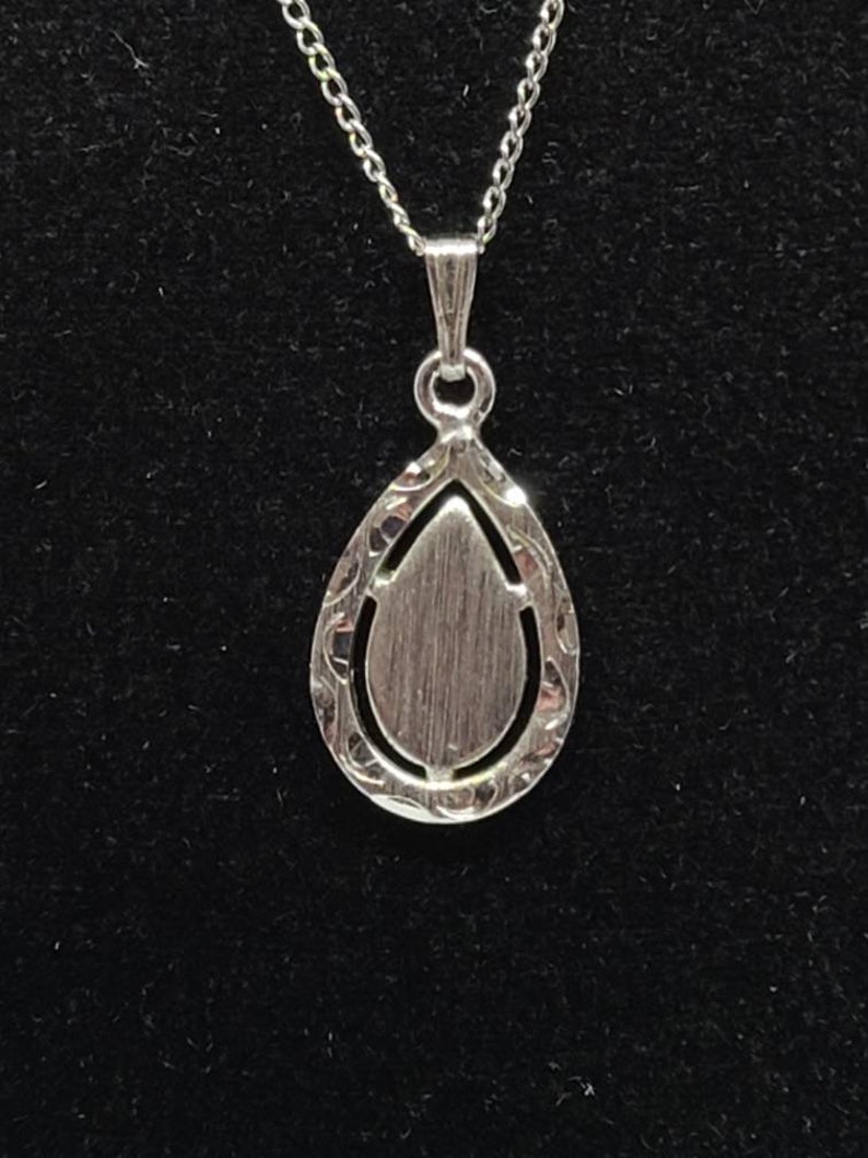 Vintage Lamode Textured Engraveable Teardrop Pendant Necklace Item w#1697