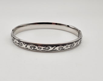 Sterling Silver Floral Embossed Bangle Bracelet, Designer Marathon, Vintage Estate Jewelry, Item w#2827