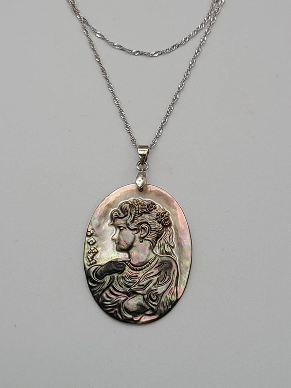 Carved Abalone Cameo Necklace, 925 Silver Abalone… - image 2