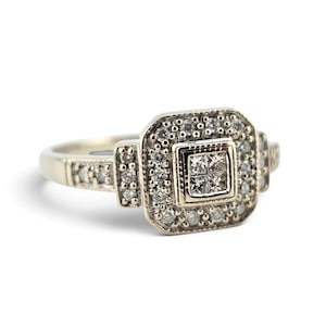 Anillo vintage de oro blanco de 10k con halo de diamantes, talla 7.5 - 0.35 CTW