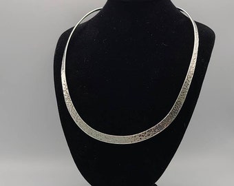 Hammered Texture Collar Necklace, 925 Silver, Vintage Estate Jewelry, Neck Collar, Item w#2653
