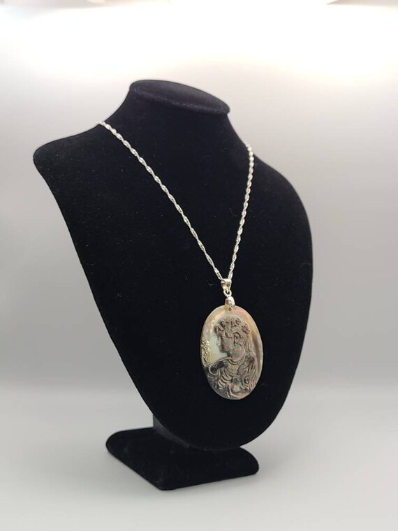 Carved Abalone Cameo Necklace, 925 Silver Abalone… - image 4