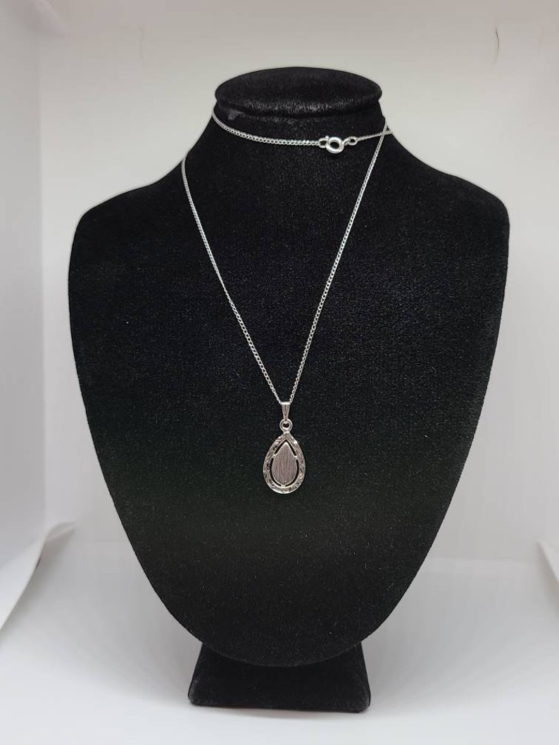 Vintage Lamode Textured Engraveable Teardrop Pendant Necklace Item w#1697