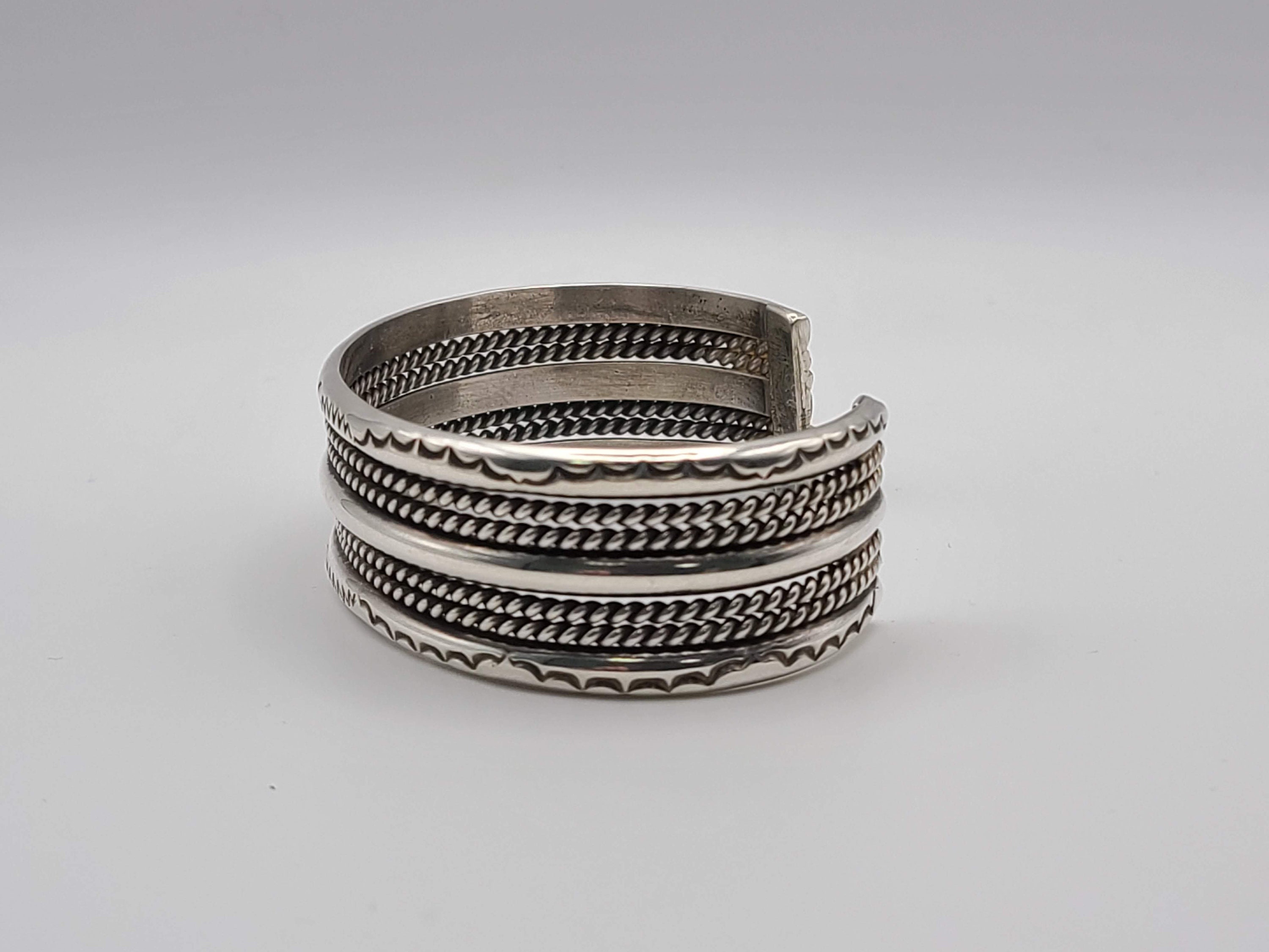 アクセサリー TAHE navajo bangle vintage Fantastic Heavy Sterling Silver Navajo Cuff Bracelet by
