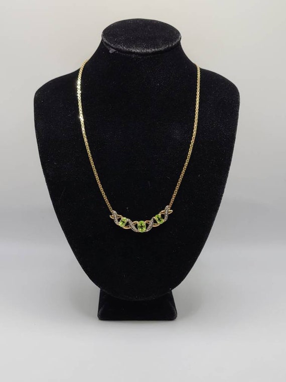 Gold Triple Oval Peridot Necklace Item 