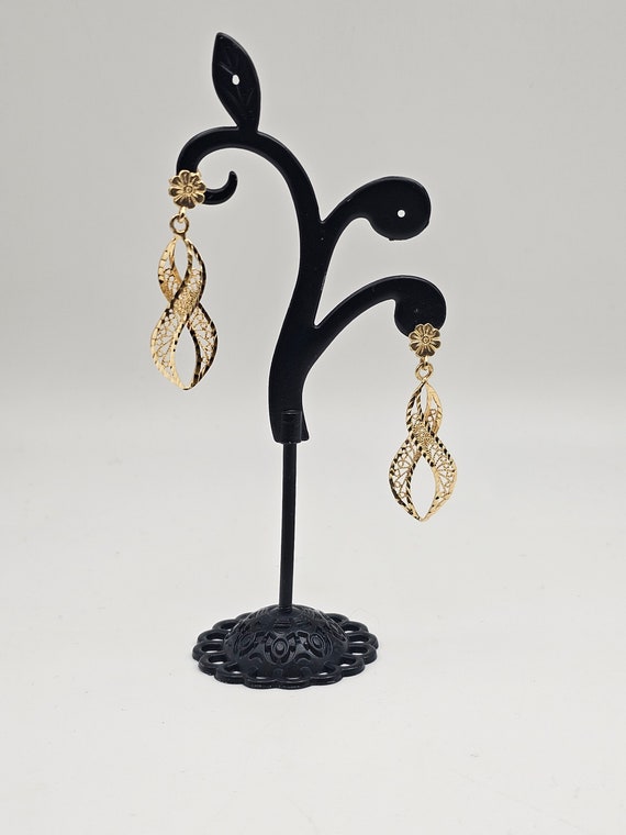 Filigree Infinity Earrings in 14kt Gold, Floral F… - image 4