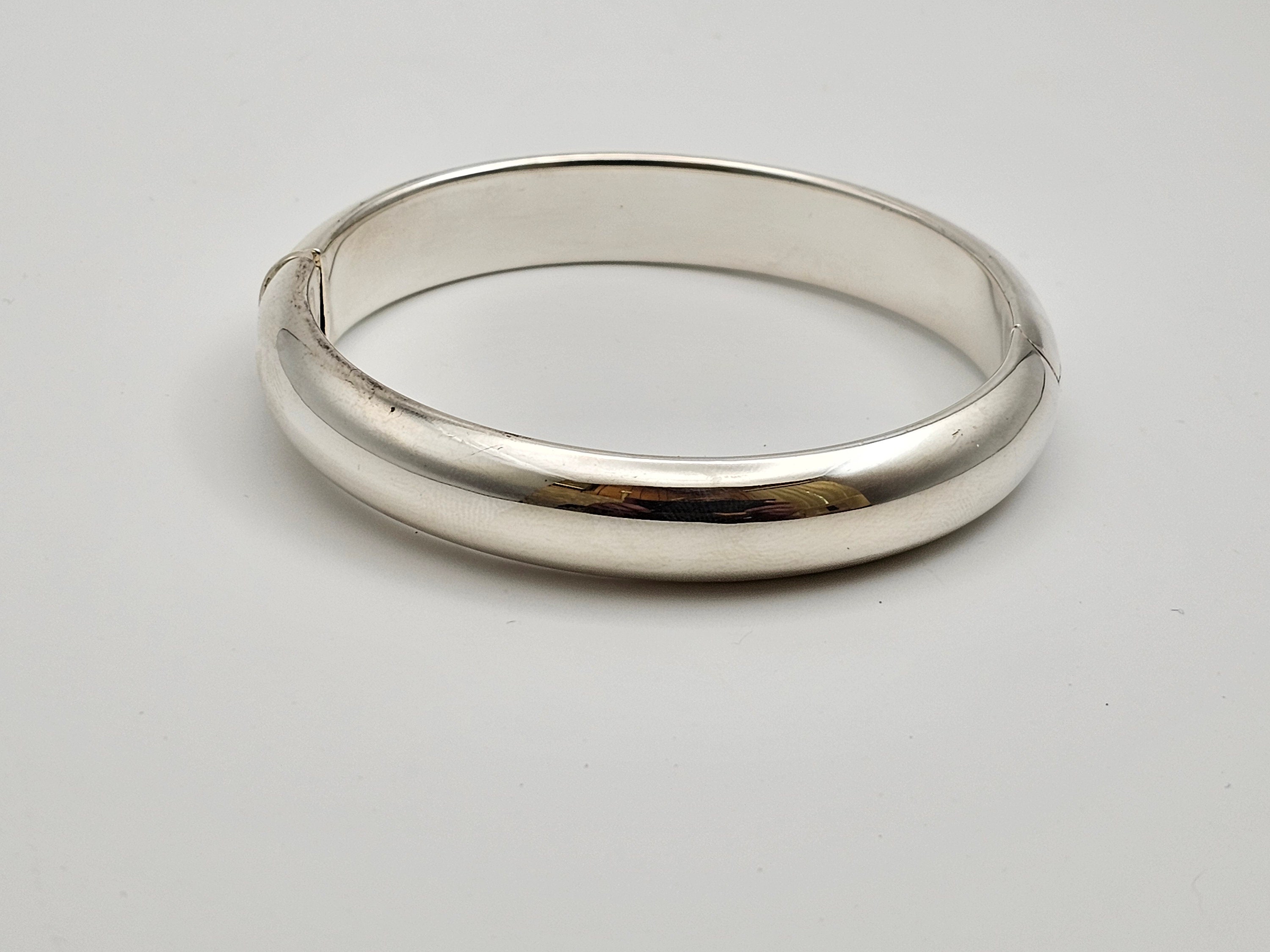 Vintage 925 Silver High Polished Low Dome Modernist Bangle Bracelet, Estate Jewelry, 11.9mm Wide, W2339 - Etsy Vintage 925 Silver High Polished Low Dome Modernist Bangle Bracelet, Estate Jewelry, 11.9mm Wide, W2339 - Etsy
