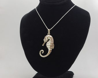 Puffy Silver Seahorse Necklace, 925 Silver, Vintage Estate Jewelry, Beach Jewelry, Sea Creature Necklace, Item w#3567