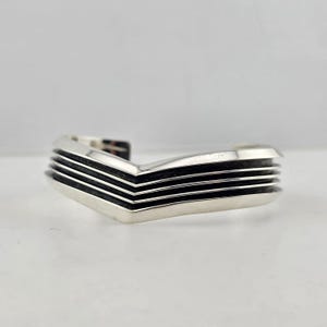 Navajo Native America Tom Hawk Chevron Cuff Bracelet - Sterling