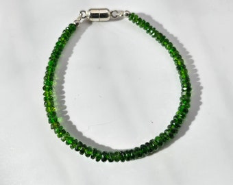 Diopside Beaded Bracelet, 925 silver, 23ct. t.w. Diopside Gemstones, 5mm, Green Gemstone Bracelet, Estate Jewelry, 7.5", w#3757