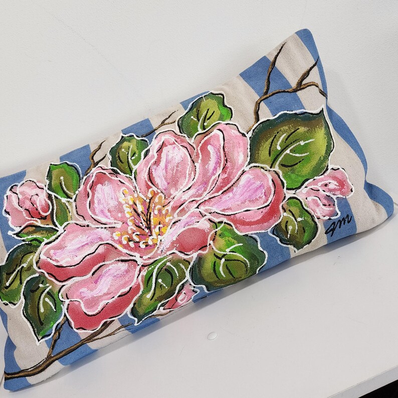 SippingIcedTea Lumbar Pillow Cover - Thumbnail 3