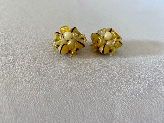 FUNKY Vintage Yellow and Black Cluster Earrings - image 2