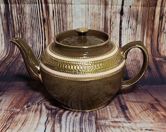 1940's Sadler Staffordshire England Teapot 2305 Brown With Gold Gilt Trim