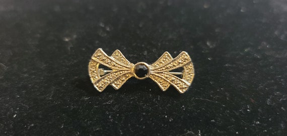 Pre 1960's Silver Tone with Black Stone Bow Brooc… - image 2