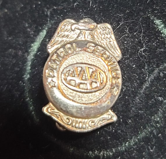 1950's AAA Patrol Service Pin - image 3