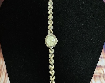 Pre 1980's Woman's Silver Tone Watch (Needs Battery)
