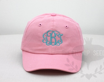 YOUTH Monogram Baseball Cap - Chapeau de couleur personnalisé et broderie.