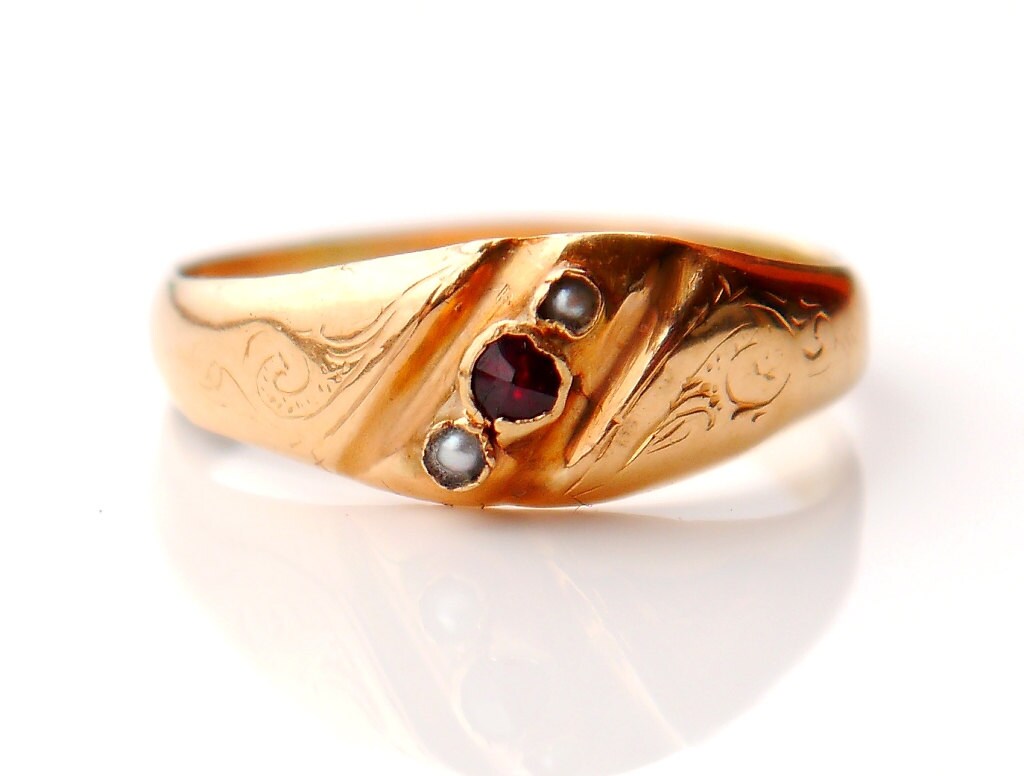 1912 Antique European Ring solid 18K Gold Red Garnet Pearl | Etsy