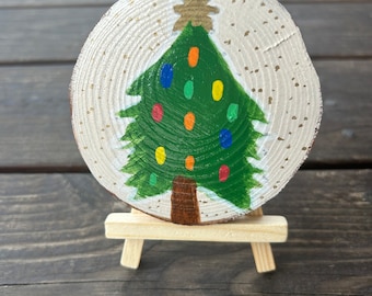 Hand painted wood slice Christmas tree- shelf sitter -small gift - Christmas decor - wood slice and easel