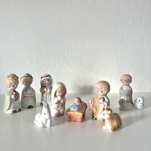 Vintage 90&#39;s Pastel Porcelain Nativity Set: Kawaii Style Baby Jesus Mary Joseph Wisemen Shepherd