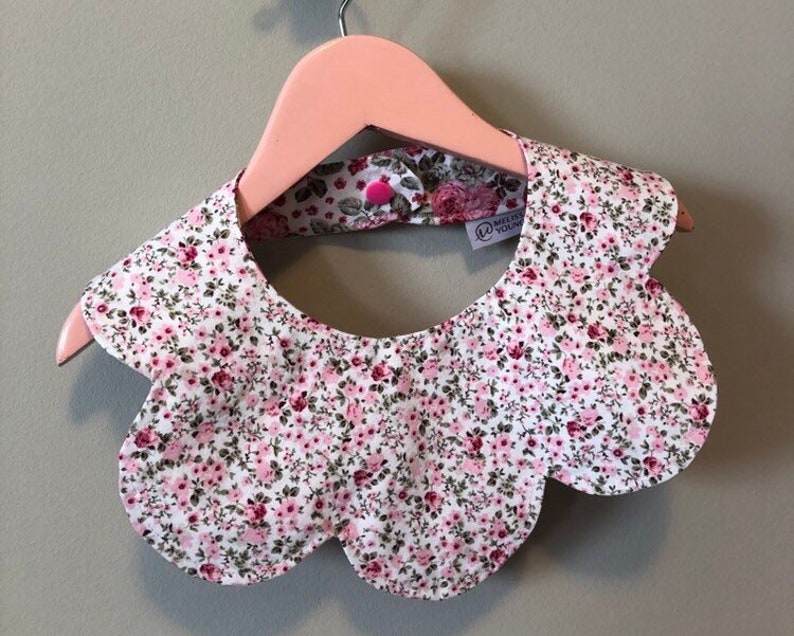 Reversible Cotton Floral Scalloped Edge Baby Bib image 5