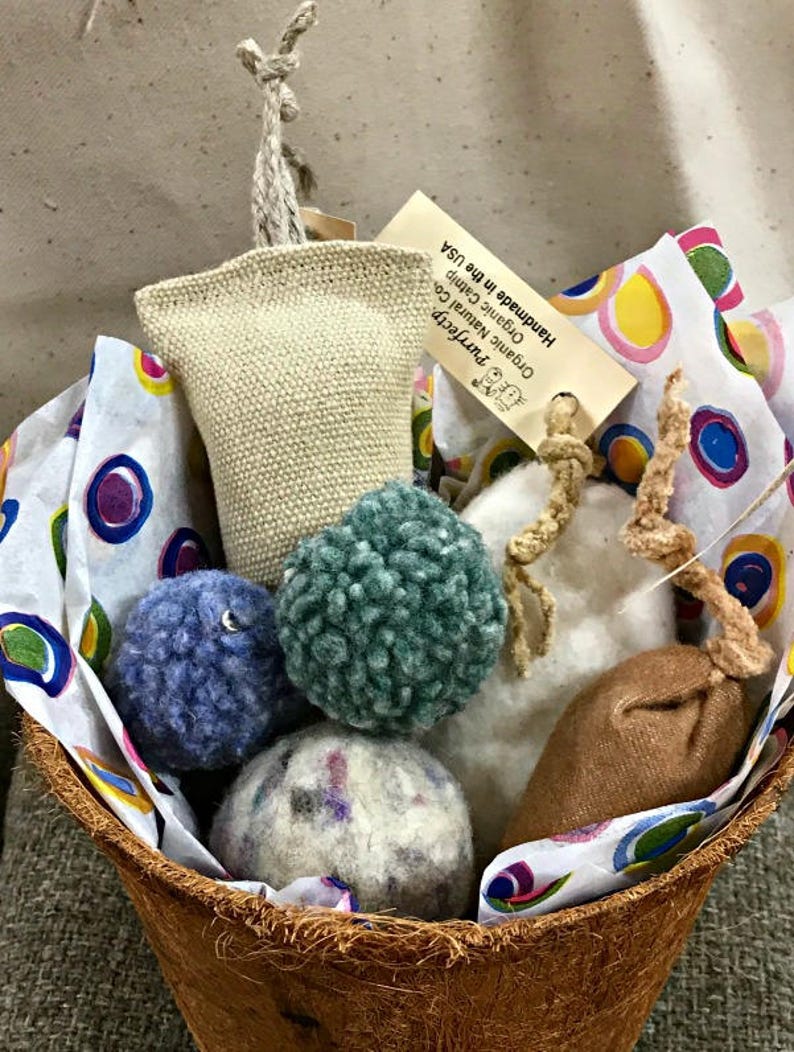 Organic Cat Gift Basket - Chock full of natural toys to delight your fur babies - Felted wool balls & fragrant catnip toys - Perfect gift!
