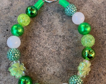 Beaded dog collar St Patricks day pet necklace fur baby jewelry green shamrock rhinestone bubblegum candy beads bracelet clover Mardi Gras