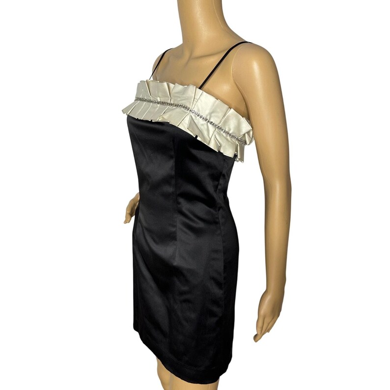 Vestido vintage Y2K Forever21 negro/blanco con volantes y pedrería, estilo años 80, talla XS imagen 8