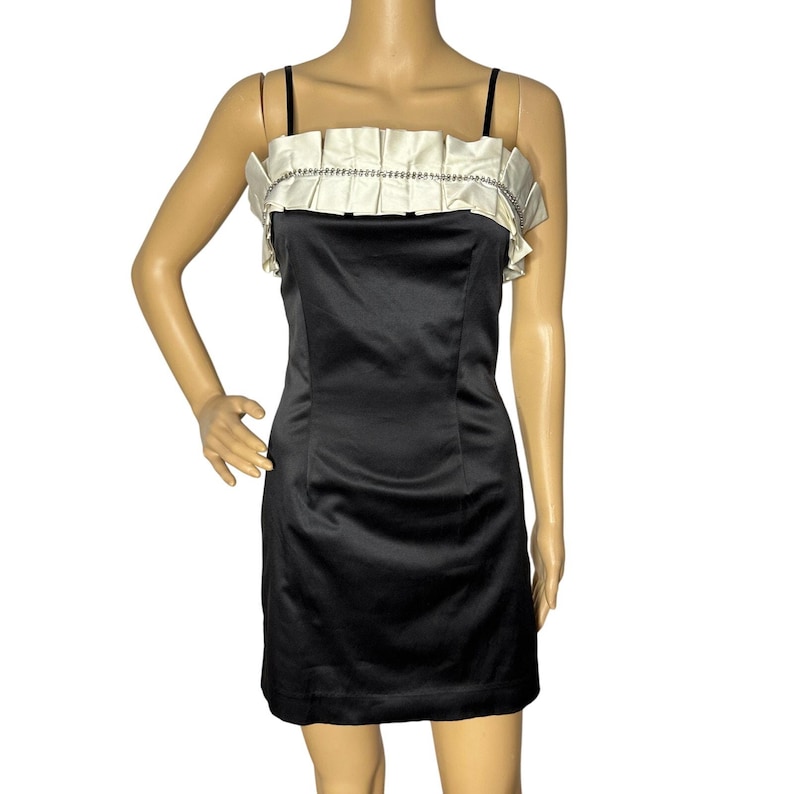 Vestido vintage Y2K Forever21 negro/blanco con volantes y pedrería, estilo años 80, talla XS imagen 1