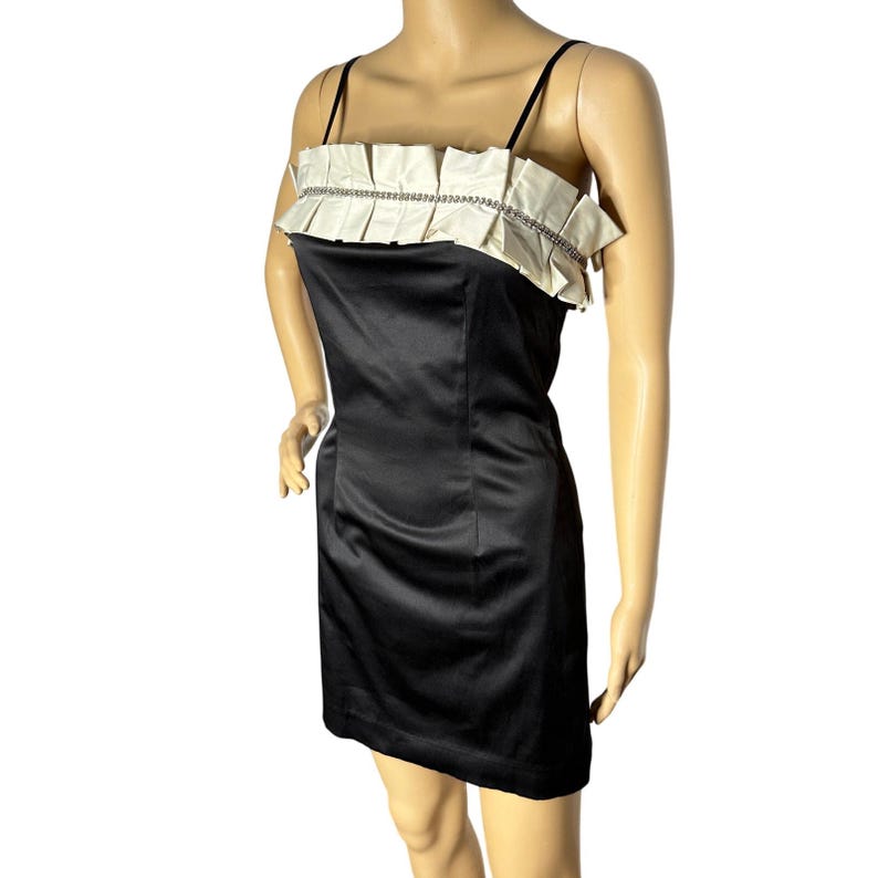 Vestido vintage Y2K Forever21 negro/blanco con volantes y pedrería, estilo años 80, talla XS imagen 2