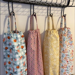 Handmade Grocery Bag Holder | Plastic Bag Dispenser | Kitchen Storage | Pantry Organizer bild 2